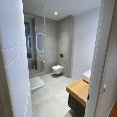 民宿 5 Mn Du Centre De Beaulieu. *