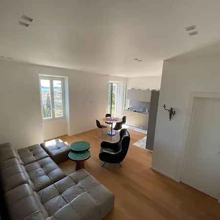 5 Mn Du Centre De Beaulieu. *